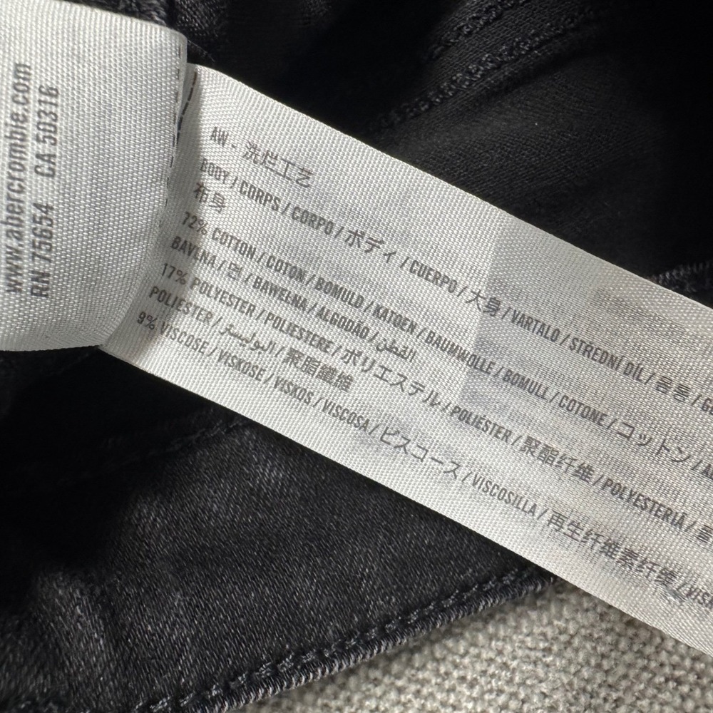 Hollister High Rise Flare Jeans Black Slit Hem Stretch Denim‎ W27 L29 - Picture 6 of 10